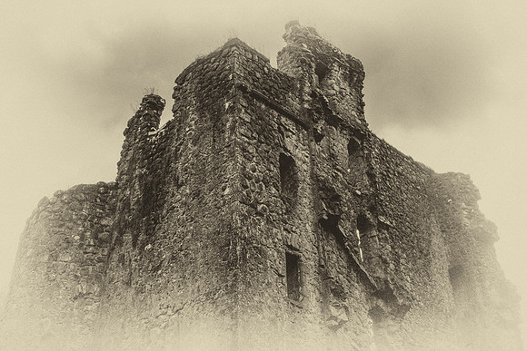 Invergarry Castle ruins